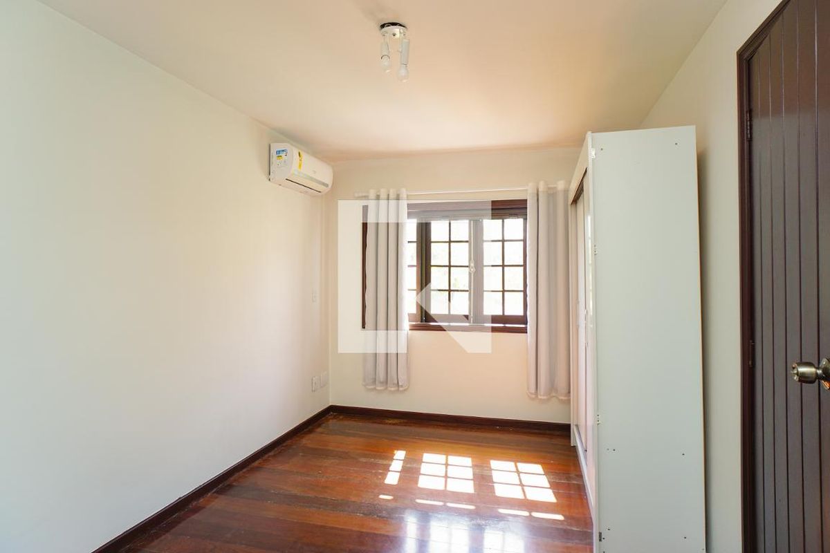 Casa, 3 quartos, 264 m² - Foto 42