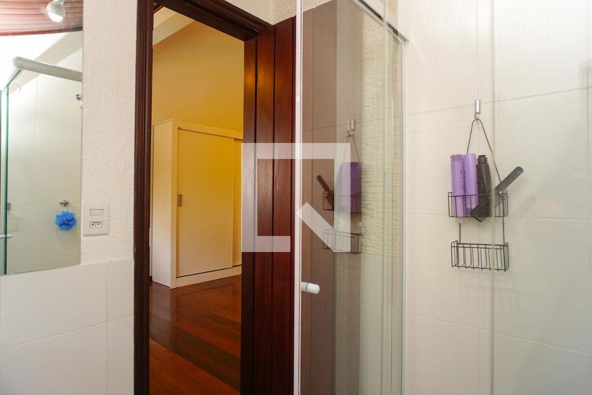 Casa, 3 quartos, 264 m² - Foto 30