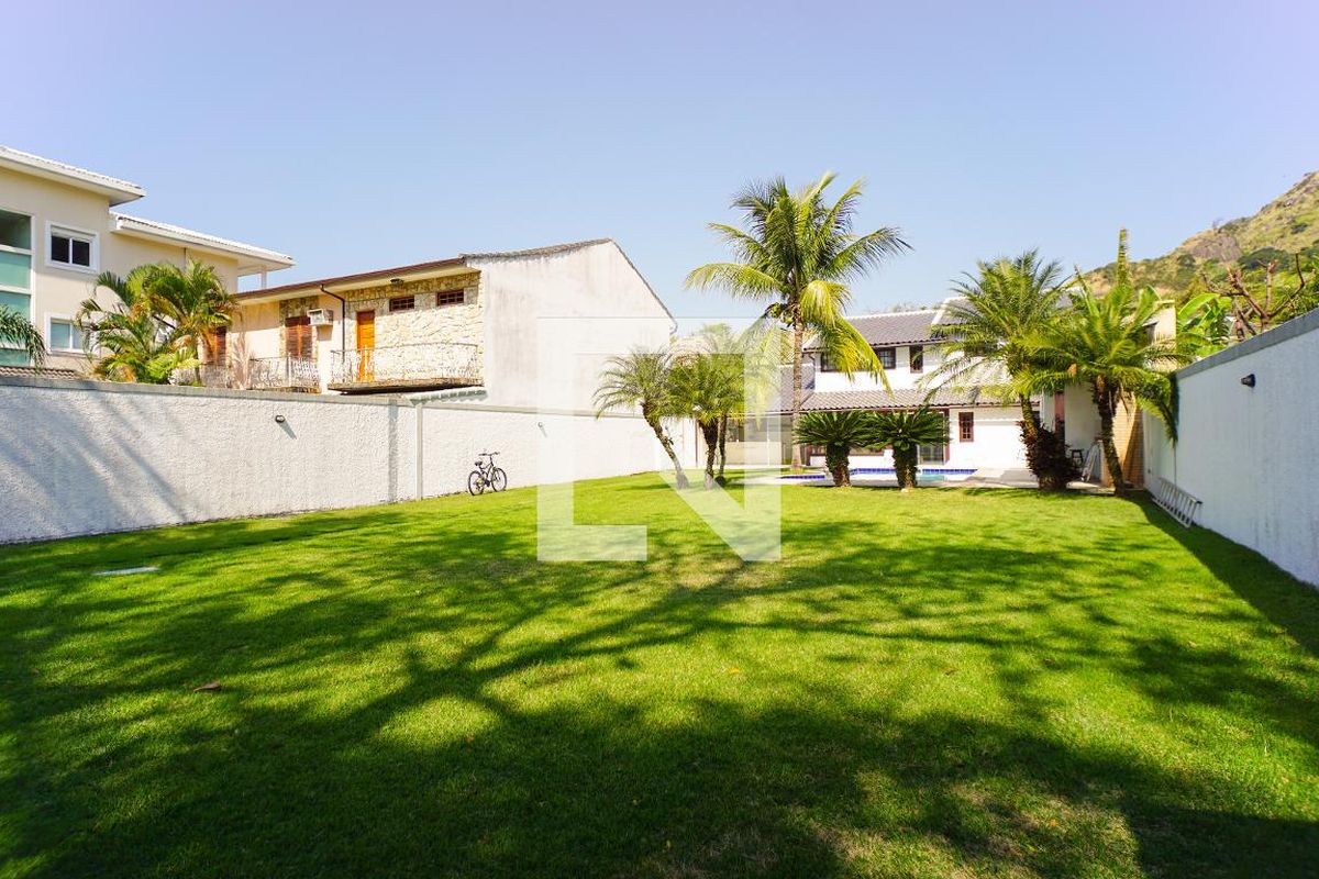 Casa, 3 quartos, 264 m² - Foto 130