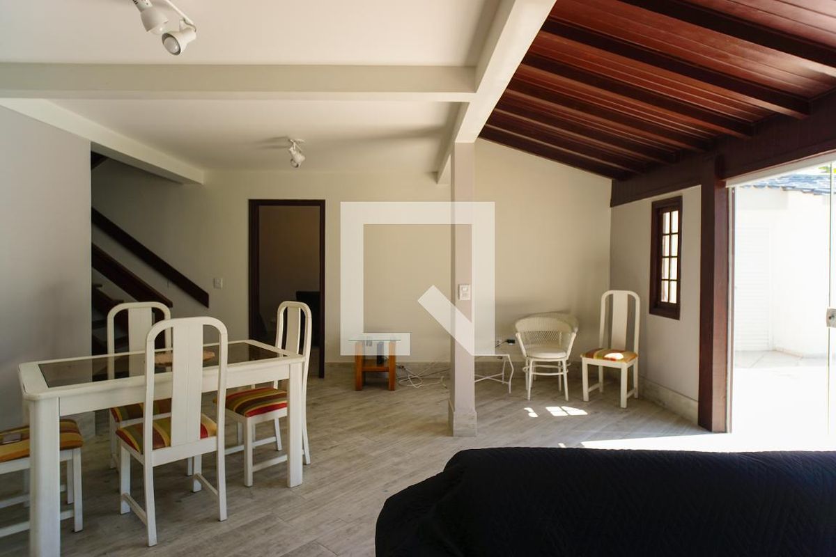 Casa, 3 quartos, 264 m² - Foto 12
