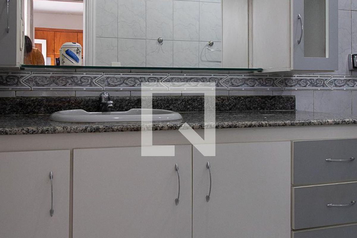 Casa, 4 quartos, 240 m² - Foto 44