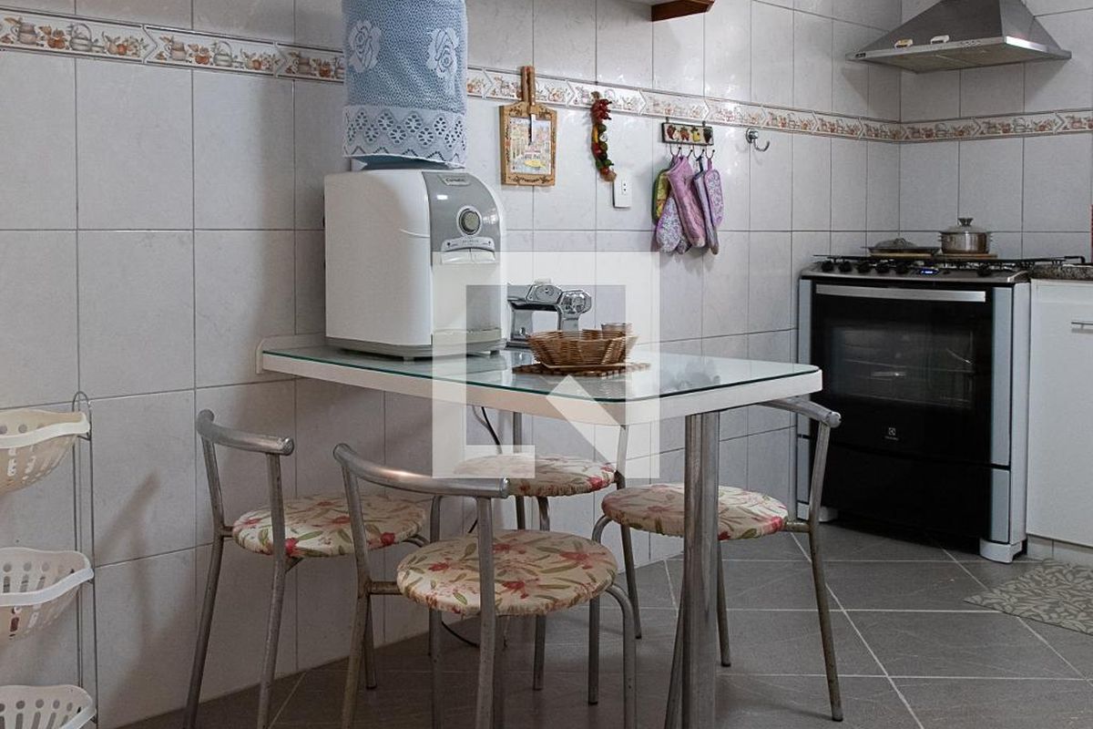 Casa, 4 quartos, 240 m² - Foto 61