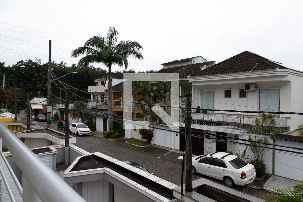 Casa, 4 quartos, 240 m² - Foto 23