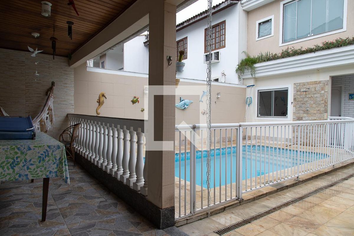 Casa, 4 quartos, 240 m² - Foto 68