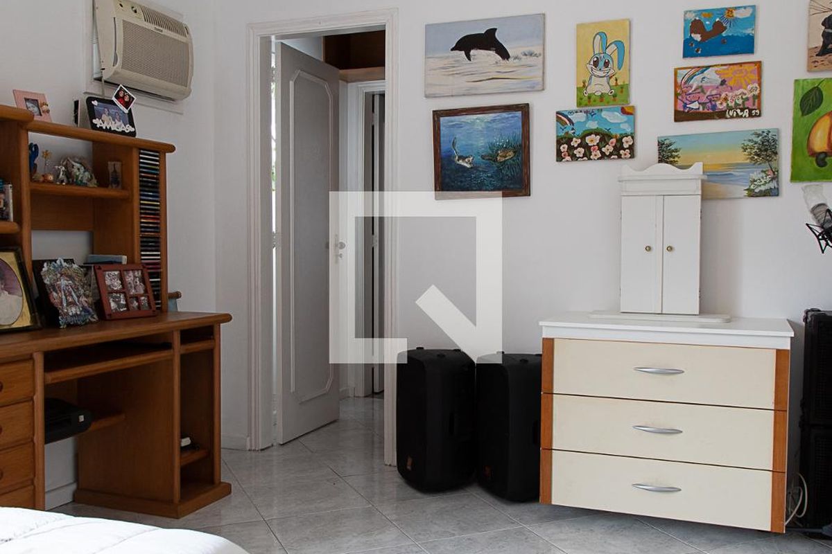 Casa, 4 quartos, 240 m² - Foto 20