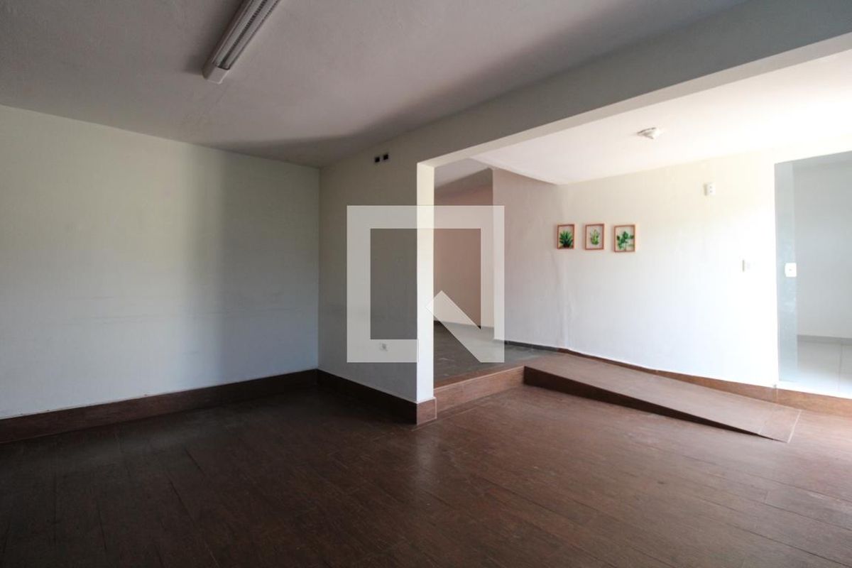 Casa à Venda - Nova Campinas, 3 Quartos,  250 m2 em , Campinas - sp | SoloBR
