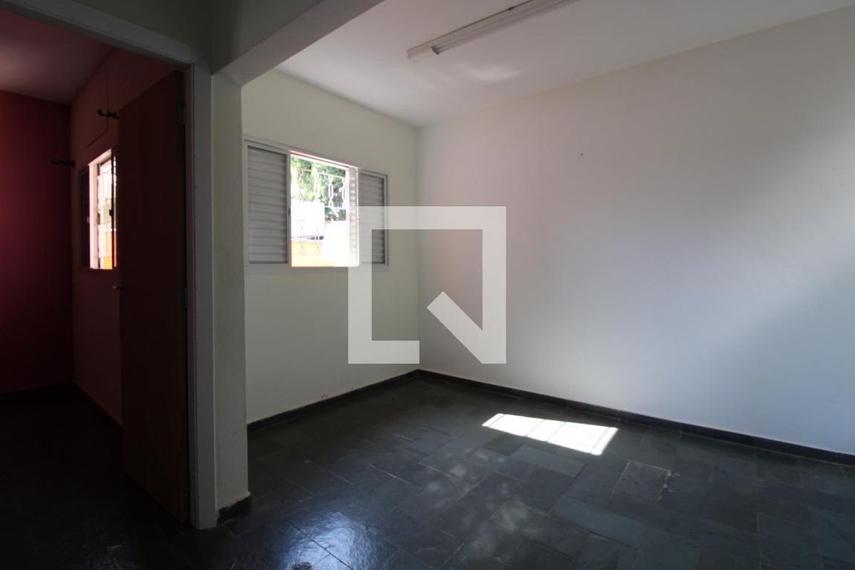 Casa à Venda - Nova Campinas, 3 Quartos,  250 m2 em , Campinas - sp | SoloBR