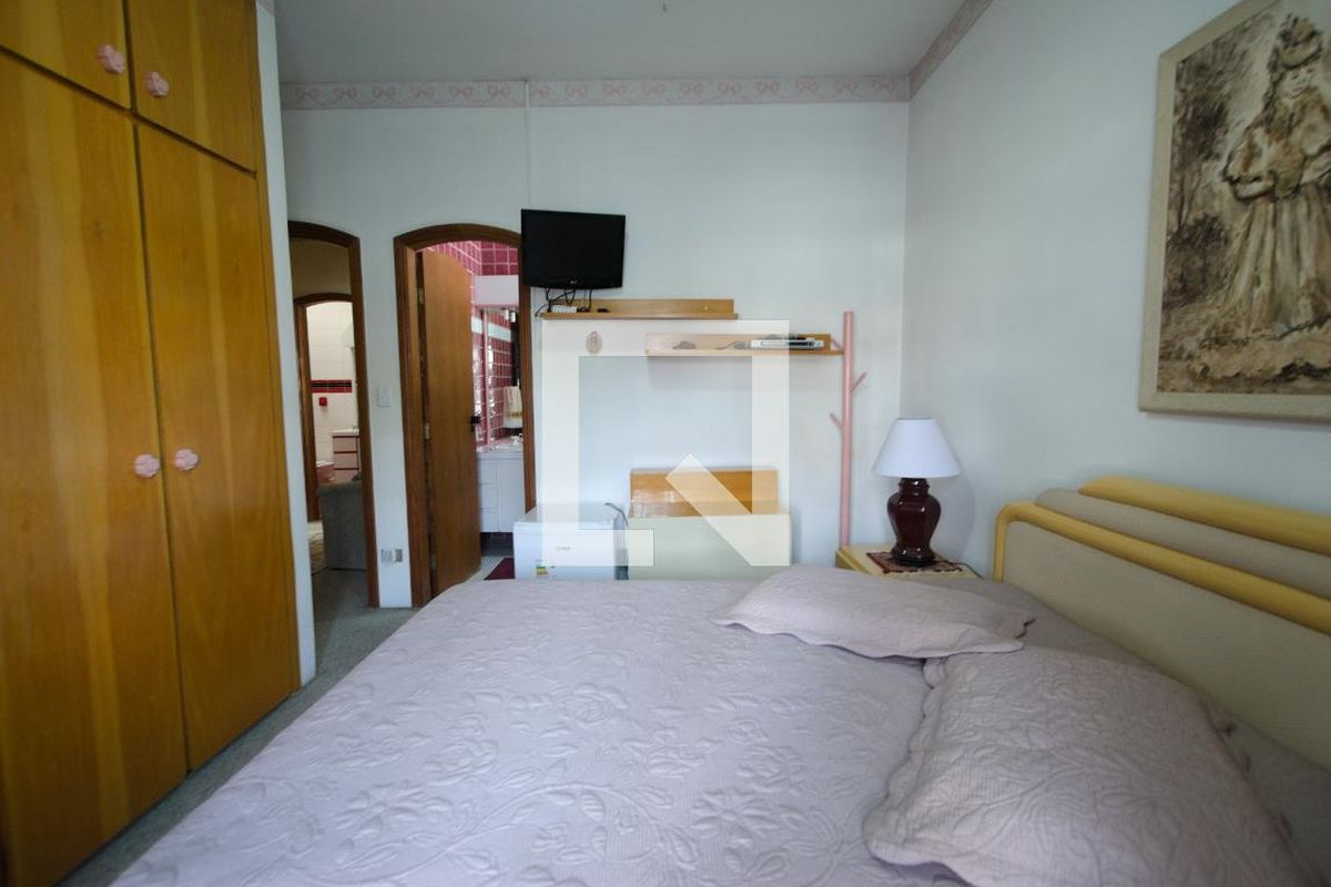 Casa, 3 quartos, 300 m² - Foto 30