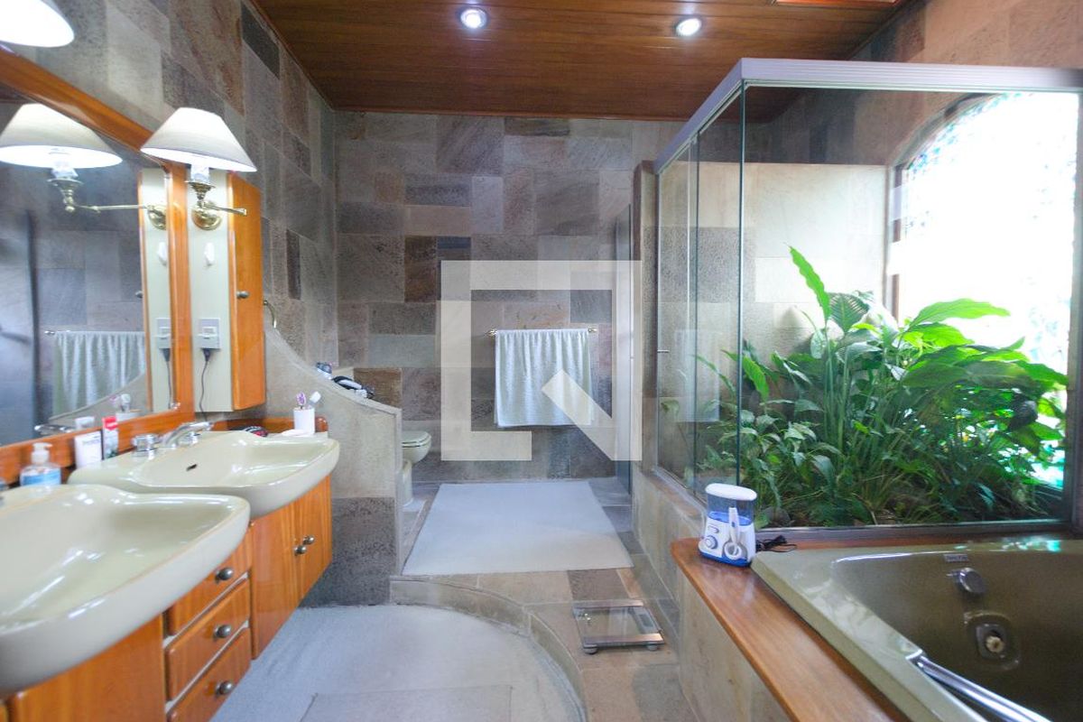 Casa, 3 quartos, 300 m² - Foto 46