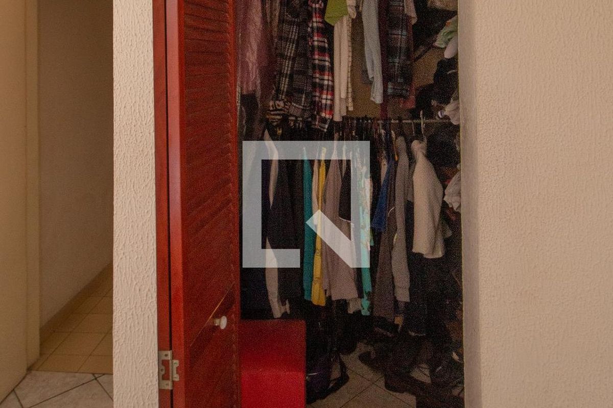 Casa, 3 quartos, 245 m² - Foto 41