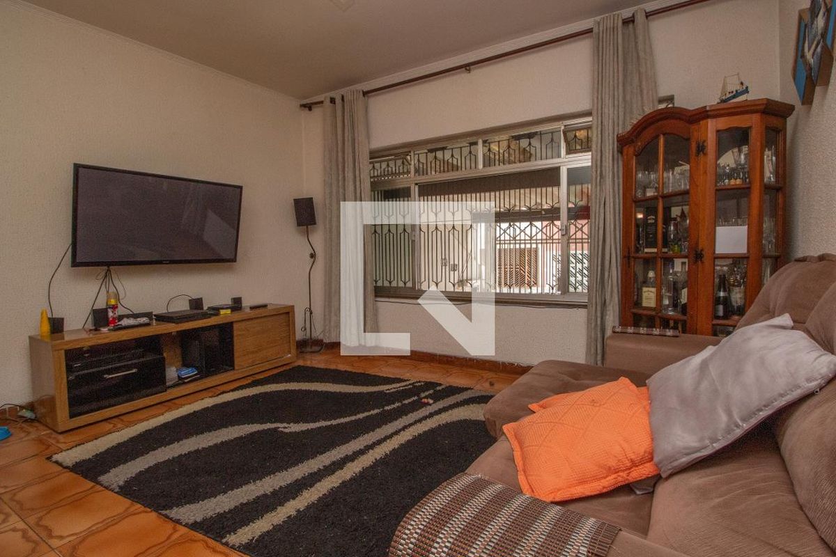 Casa, 3 quartos, 245 m² - Foto 2