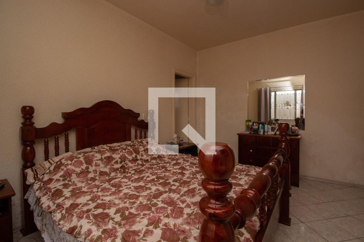 Casa, 3 quartos, 245 m² - Foto 35
