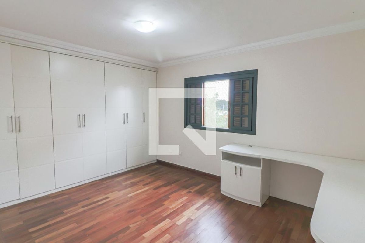 Casa, 3 quartos, 238 m² - Foto 10