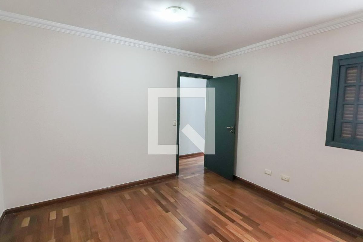 Casa, 3 quartos, 238 m² - Foto 15
