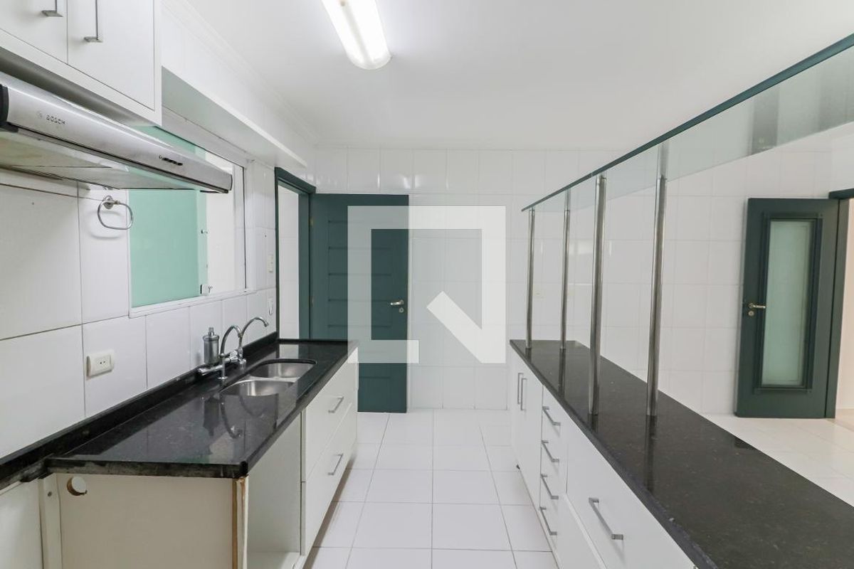 Casa, 3 quartos, 238 m² - Foto 38