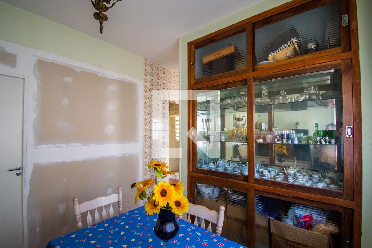 Casa à Venda - Taquaral, 4 Quartos,  170 m2 em , Campinas - sp | SoloBR