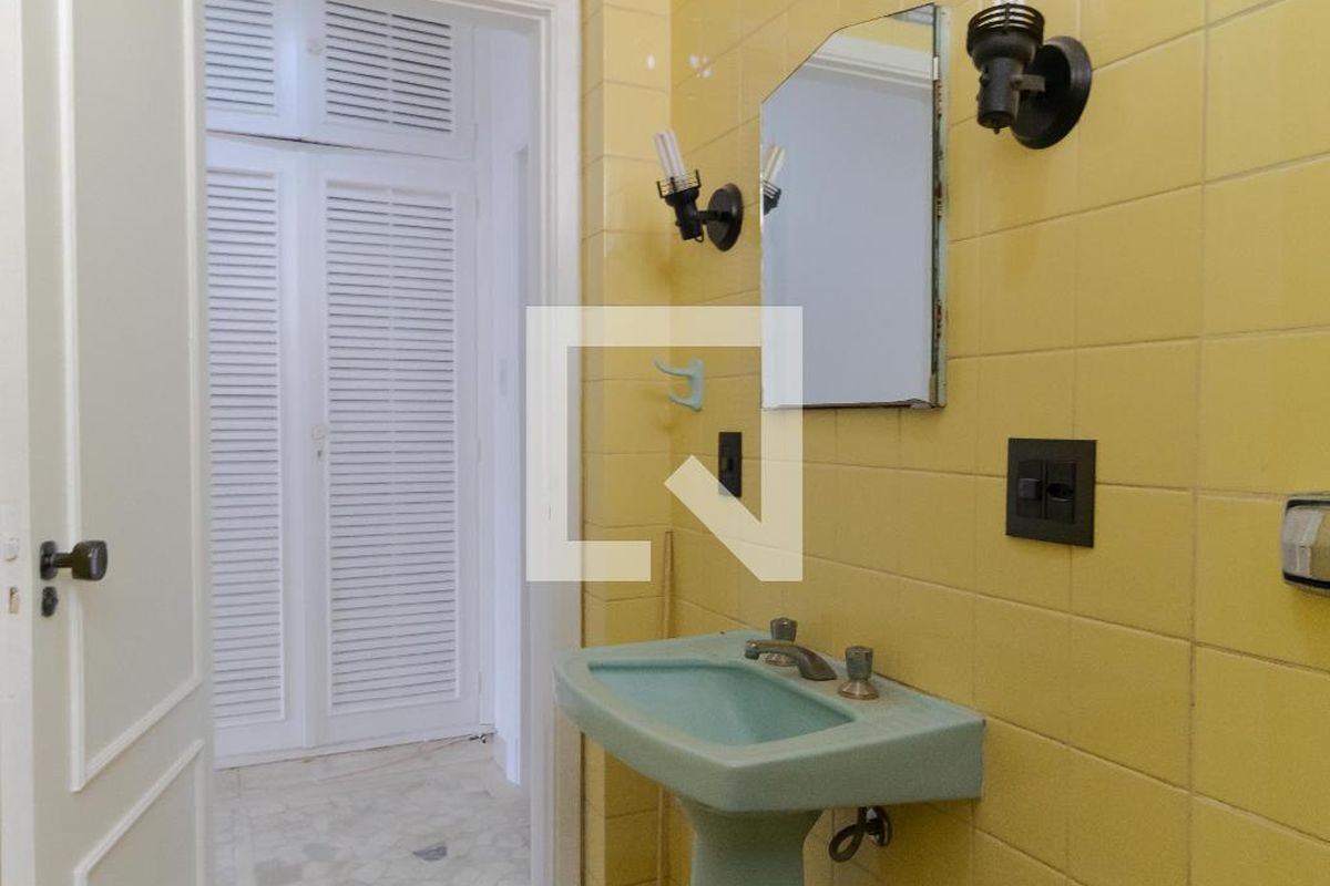 Apartamento à Venda - Centro, 3 Quartos,  163 m2 em , Campinas - sp | SoloBR