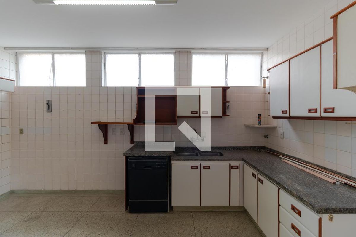 Apartamento à Venda - Centro, 3 Quartos,  163 m2 em , Campinas - sp | SoloBR