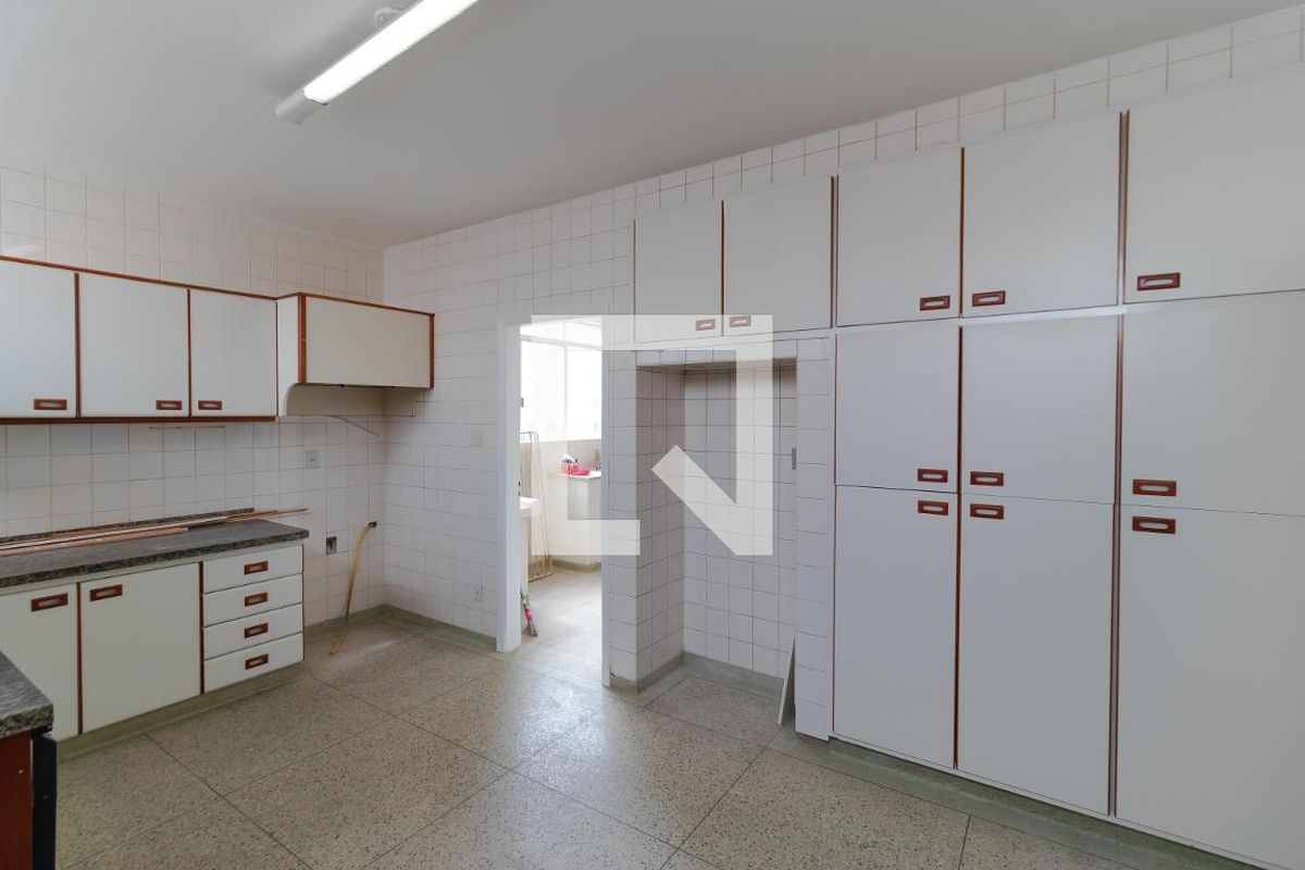 Apartamento à Venda - Centro, 3 Quartos,  163 m2 em , Campinas - sp | SoloBR