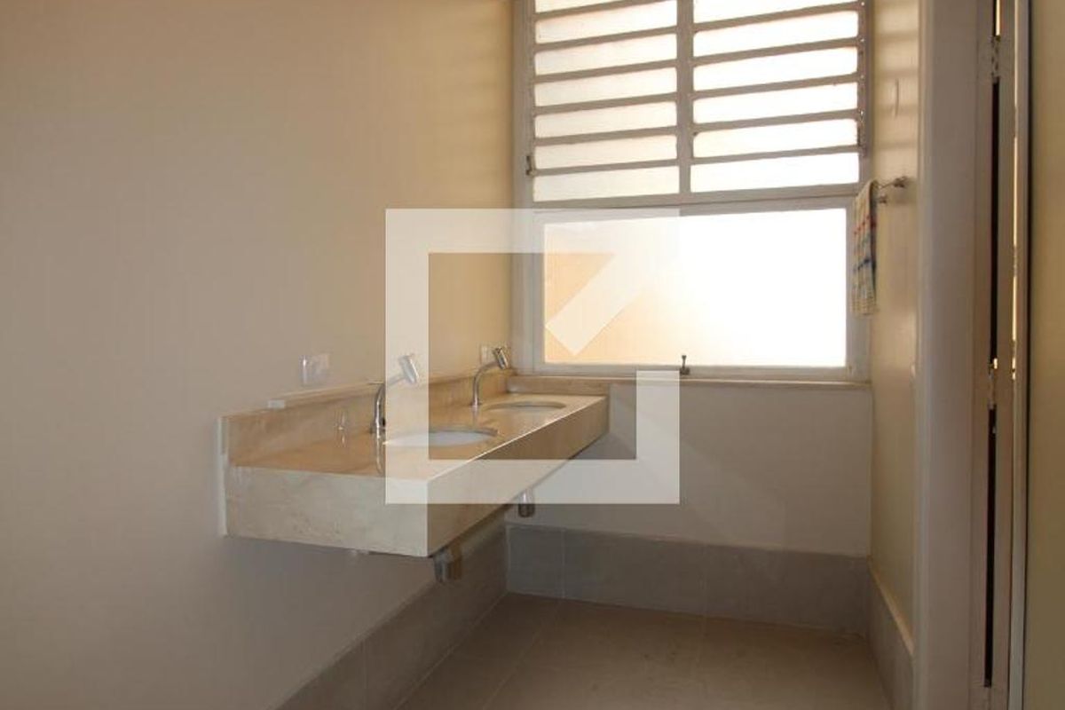 Apartamento à Venda - Centro, 3 Quartos,  200 m2 em , Campinas - sp | SoloBR