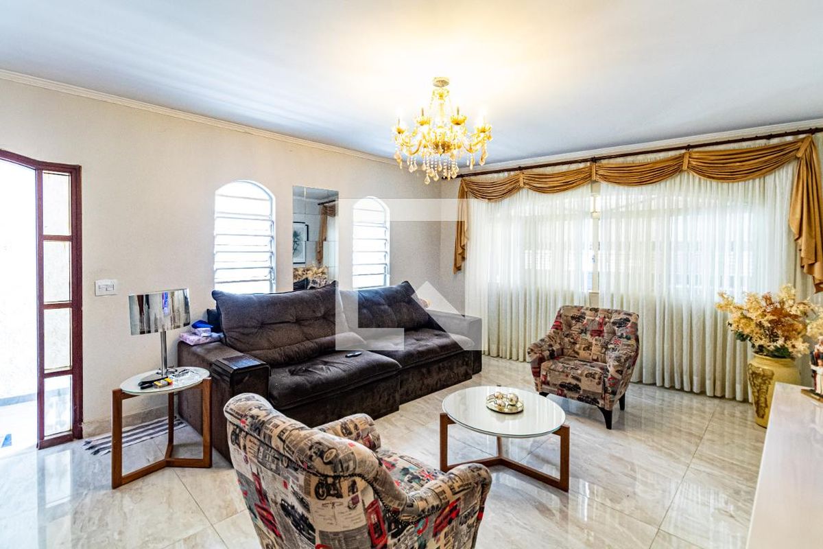 Casa, 3 quartos, 211 m² - Foto 4
