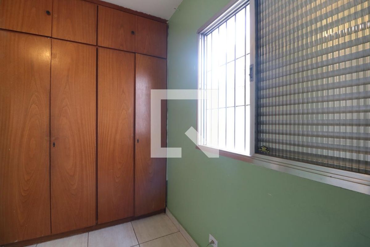 Casa, 3 quartos, 243 m² - Foto 32