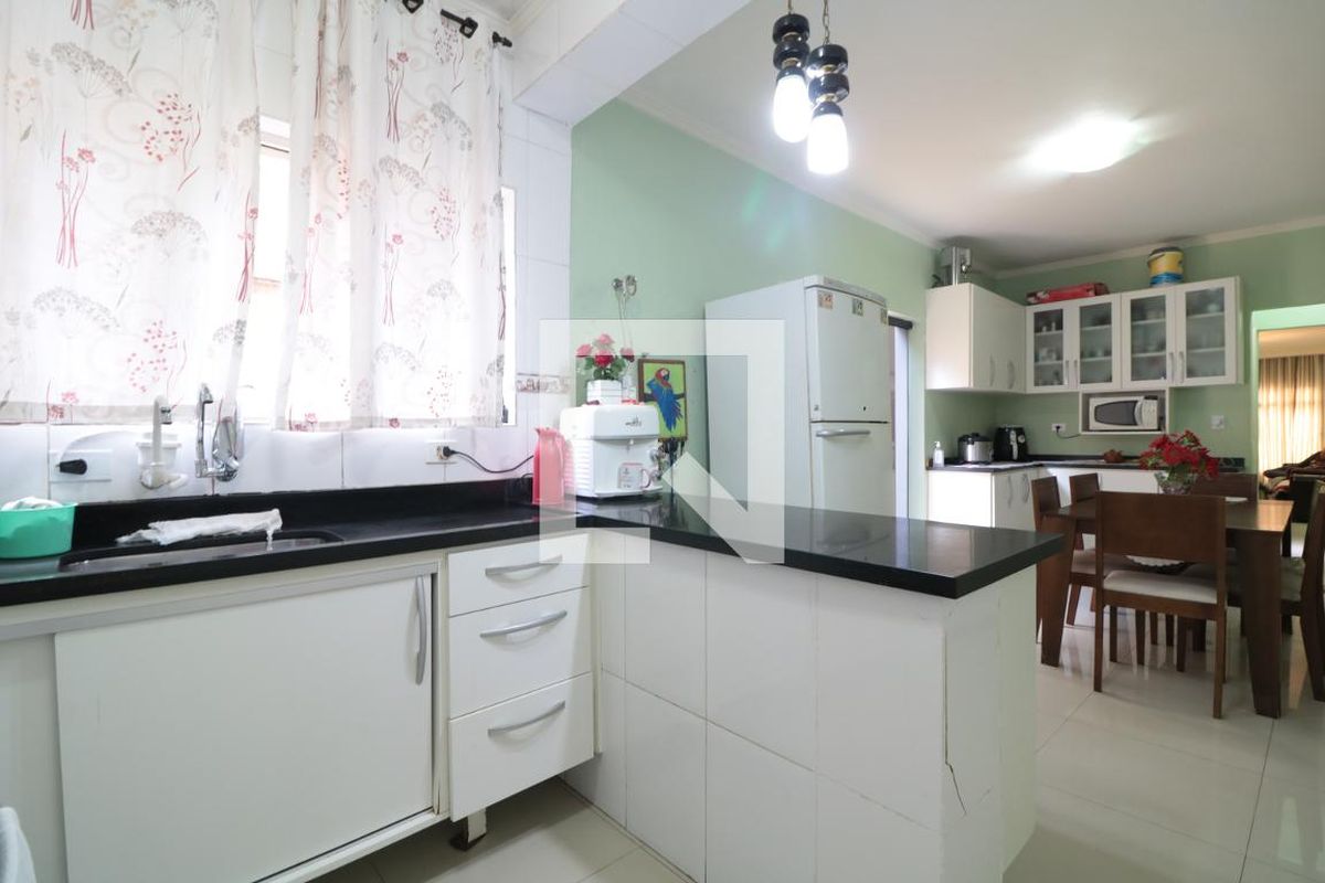 Casa, 3 quartos, 243 m² - Foto 56