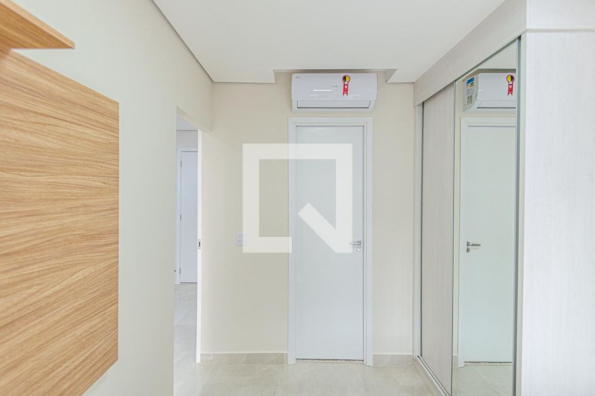 Apartamento, 1 quarto, 28 m² - Foto 11