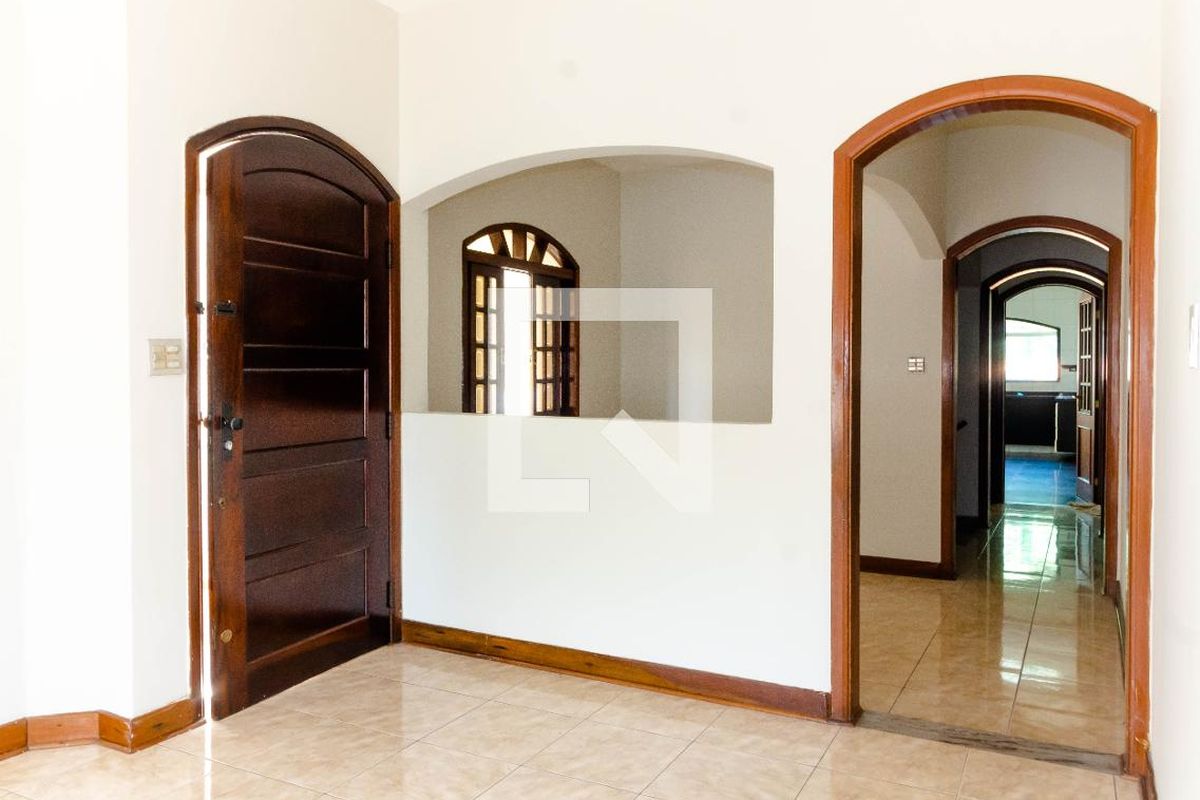 Casa, 4 quartos, 200 m² - Foto 2
