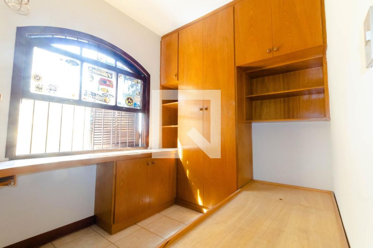 Casa, 4 quartos, 200 m² - Foto 40