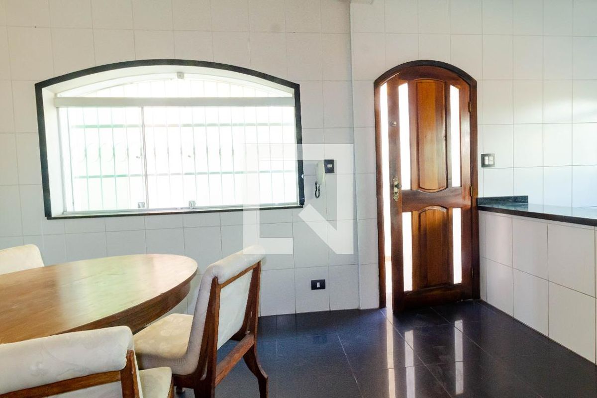 Casa, 4 quartos, 200 m² - Foto 80