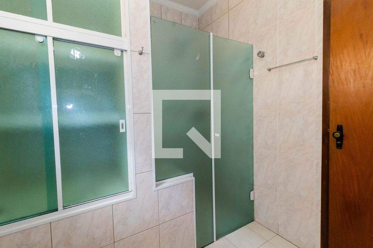 Casa, 4 quartos, 200 m² - Foto 32