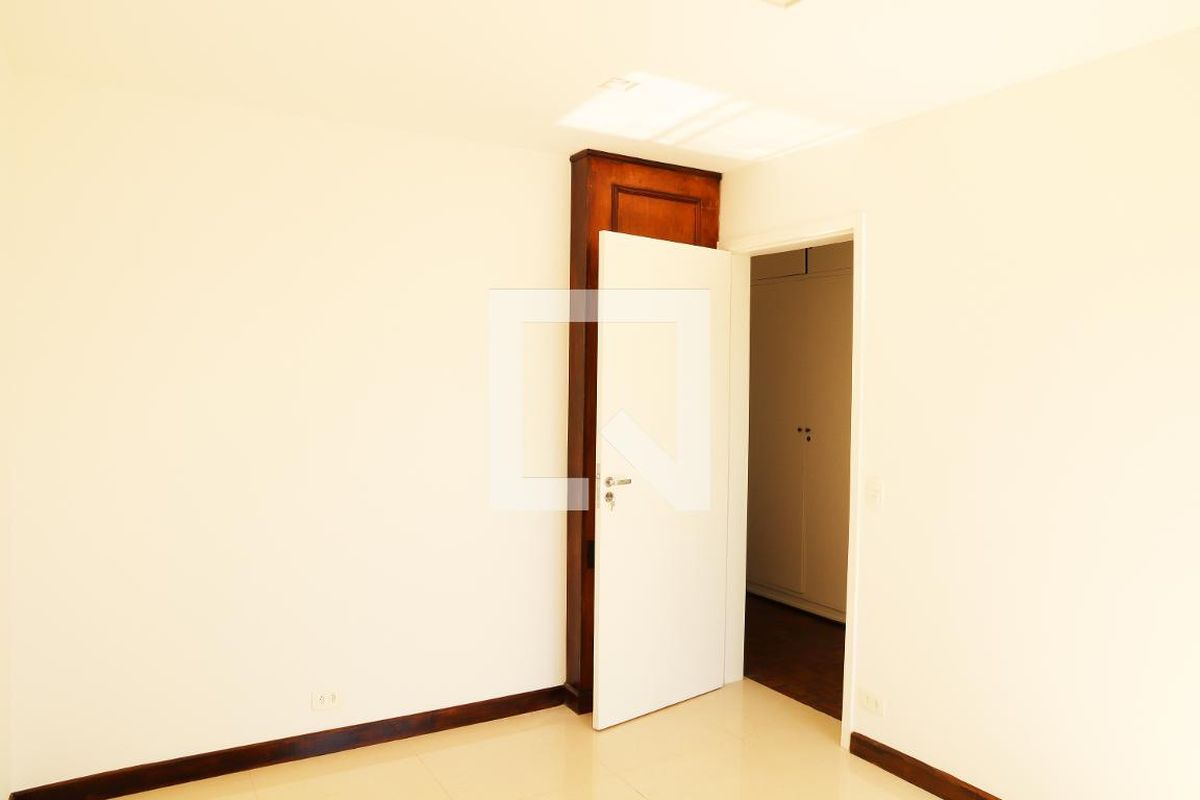 Apartamento, 3 quartos, 140 m² - Foto 15