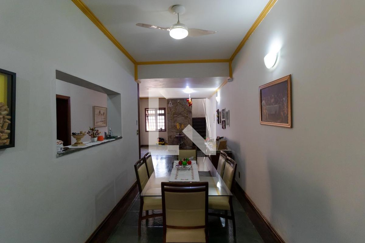 Casa à Venda - Jardim Flamboyant, 4 Quartos,  358 m2 em , Campinas - sp | SoloBR