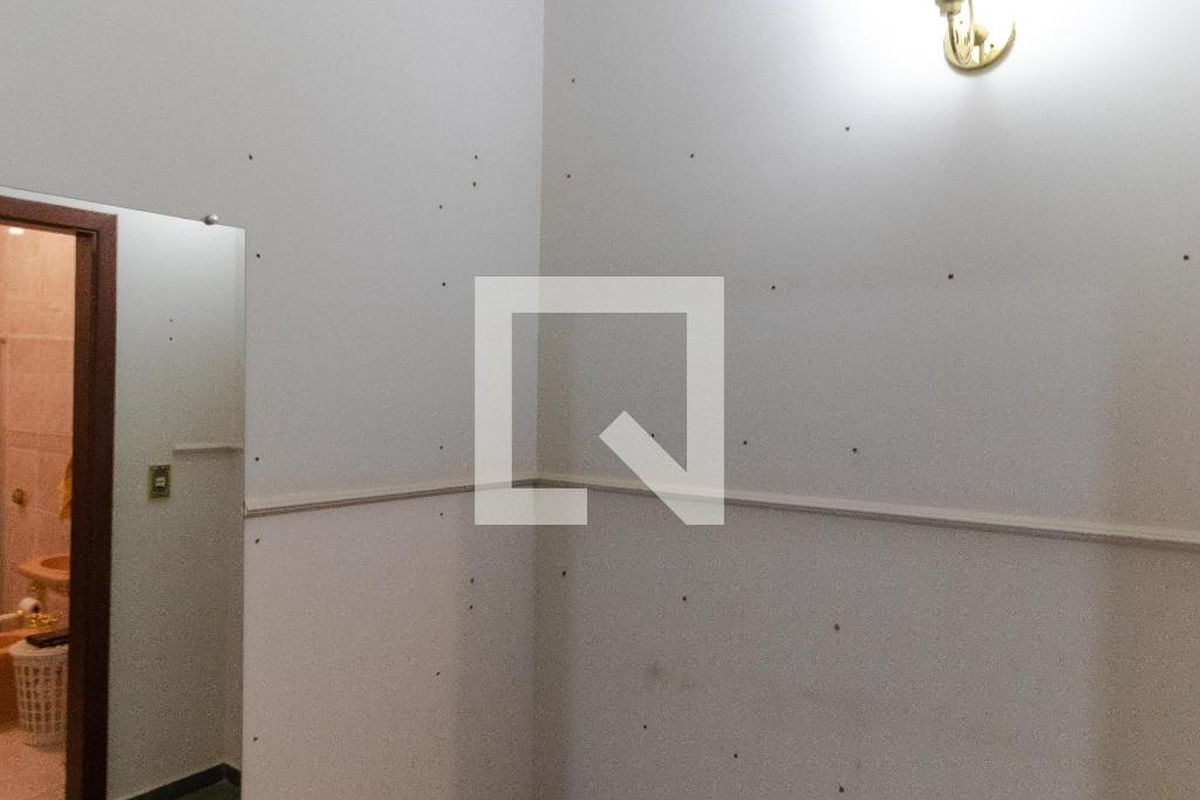 Casa à Venda - Jardim Flamboyant, 4 Quartos,  358 m2 em , Campinas - sp | SoloBR
