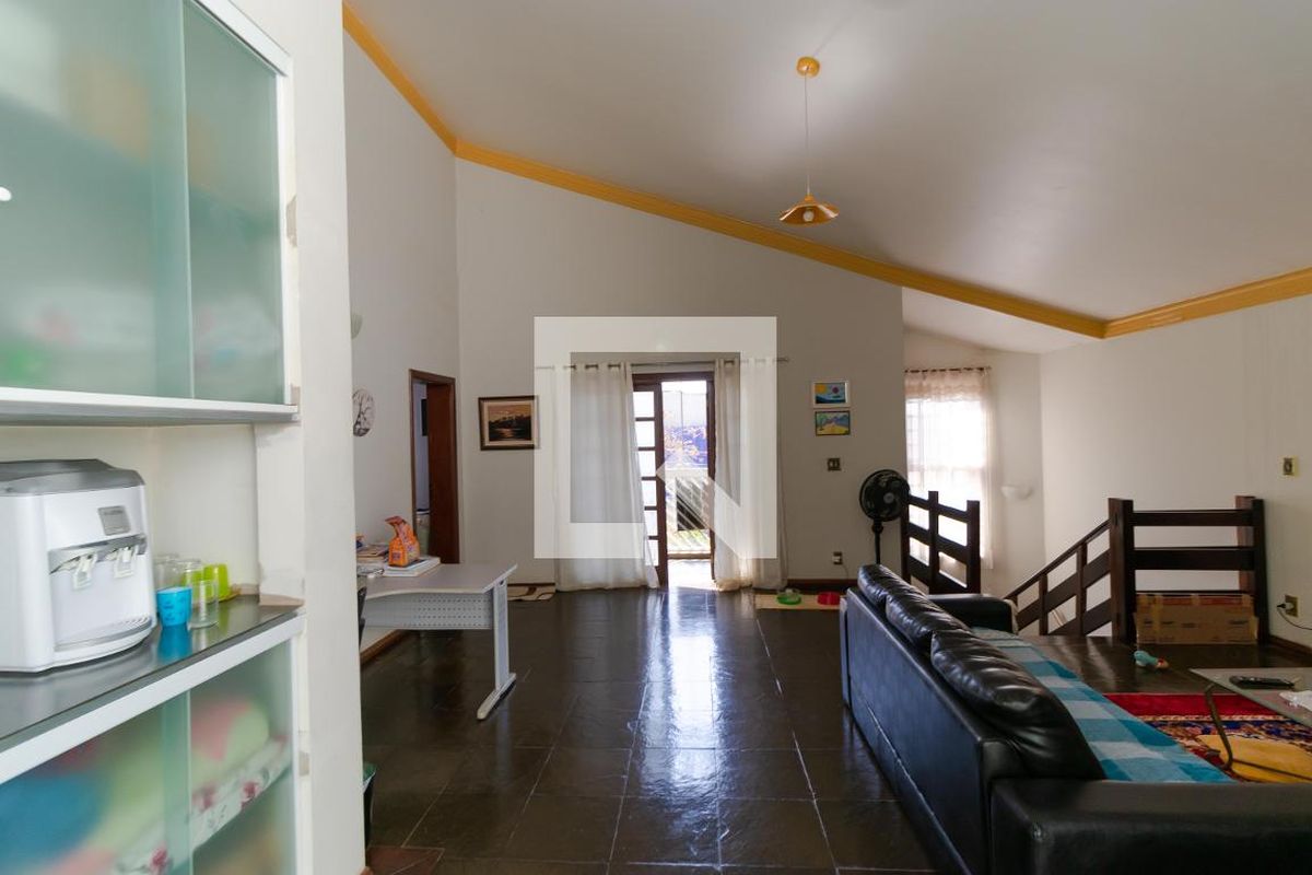 Casa à Venda - Jardim Flamboyant, 4 Quartos,  358 m2 em , Campinas - sp | SoloBR