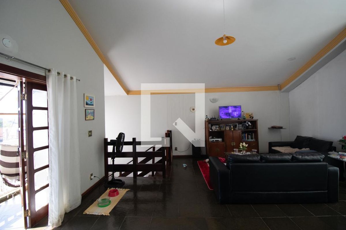 Casa à Venda - Jardim Flamboyant, 4 Quartos,  358 m2 em , Campinas - sp | SoloBR
