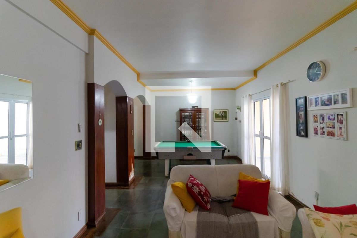 Casa à Venda - Jardim Flamboyant, 4 Quartos,  358 m2 em , Campinas - sp | SoloBR