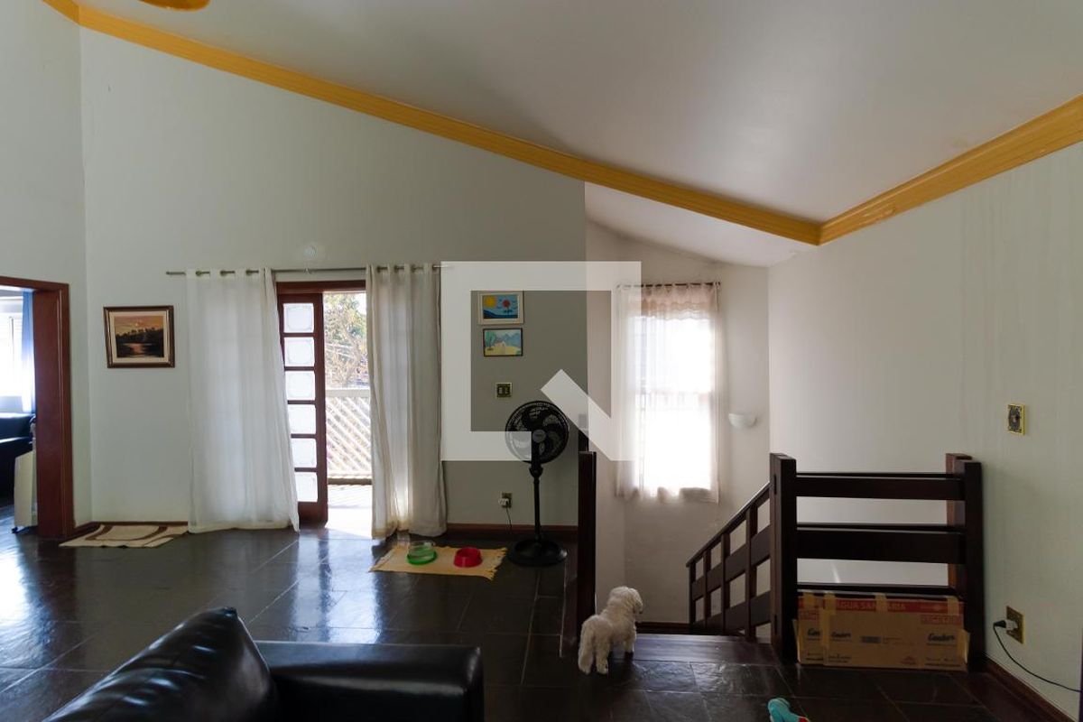 Casa à Venda - Jardim Flamboyant, 4 Quartos,  358 m2 em , Campinas - sp | SoloBR
