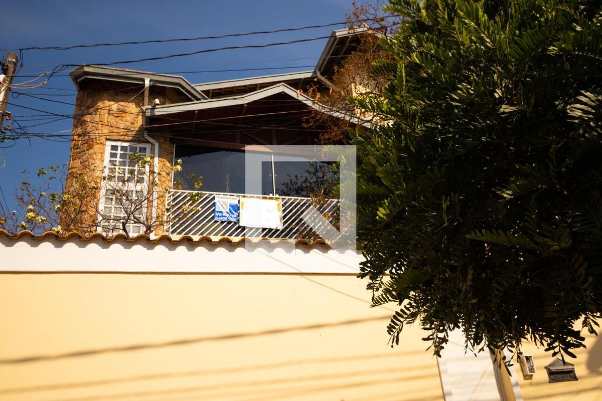 Casa à Venda - Jardim Flamboyant, 4 Quartos,  358 m2 em , Campinas - sp | SoloBR