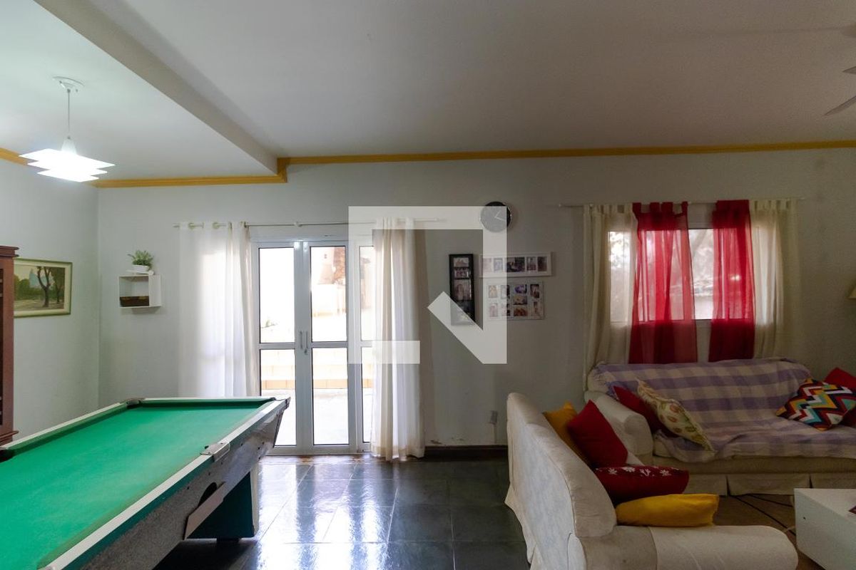 Casa à Venda - Jardim Flamboyant, 4 Quartos,  358 m2 em , Campinas - sp | SoloBR
