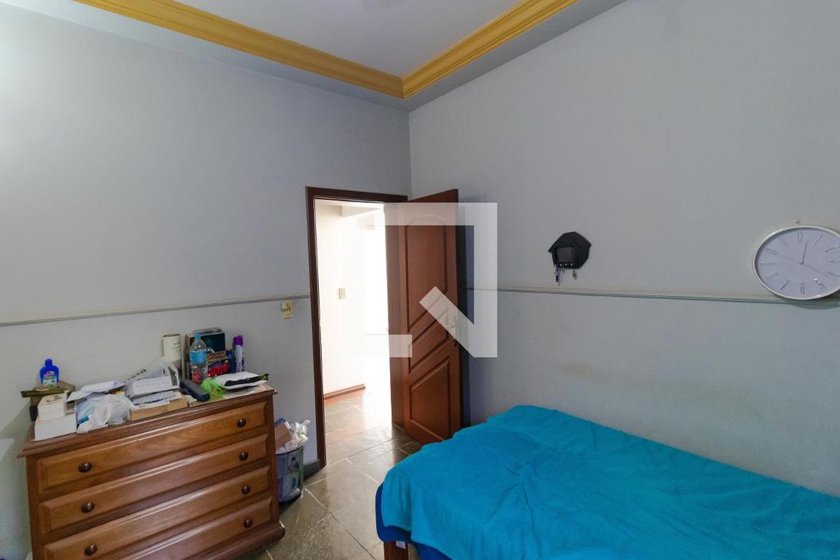 Casa à Venda - Jardim Flamboyant, 4 Quartos,  358 m2 em , Campinas - sp | SoloBR