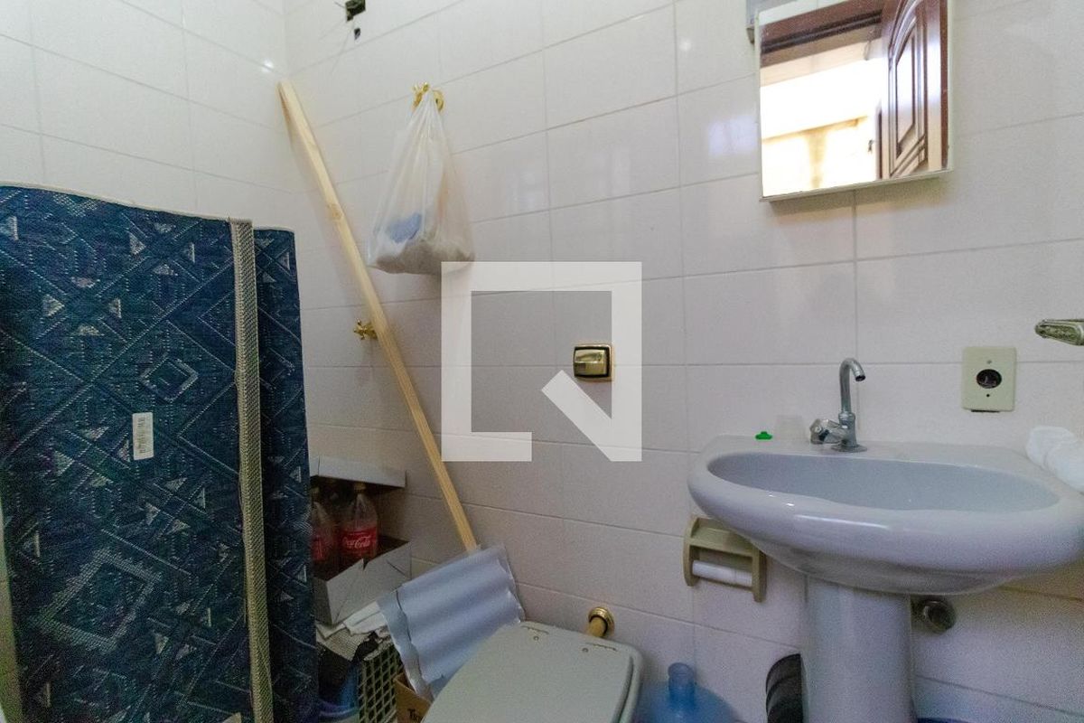 Casa à Venda - Jardim Flamboyant, 4 Quartos,  358 m2 em , Campinas - sp | SoloBR