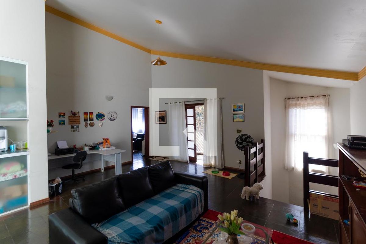Casa à Venda - Jardim Flamboyant, 4 Quartos,  358 m2 em , Campinas - sp | SoloBR