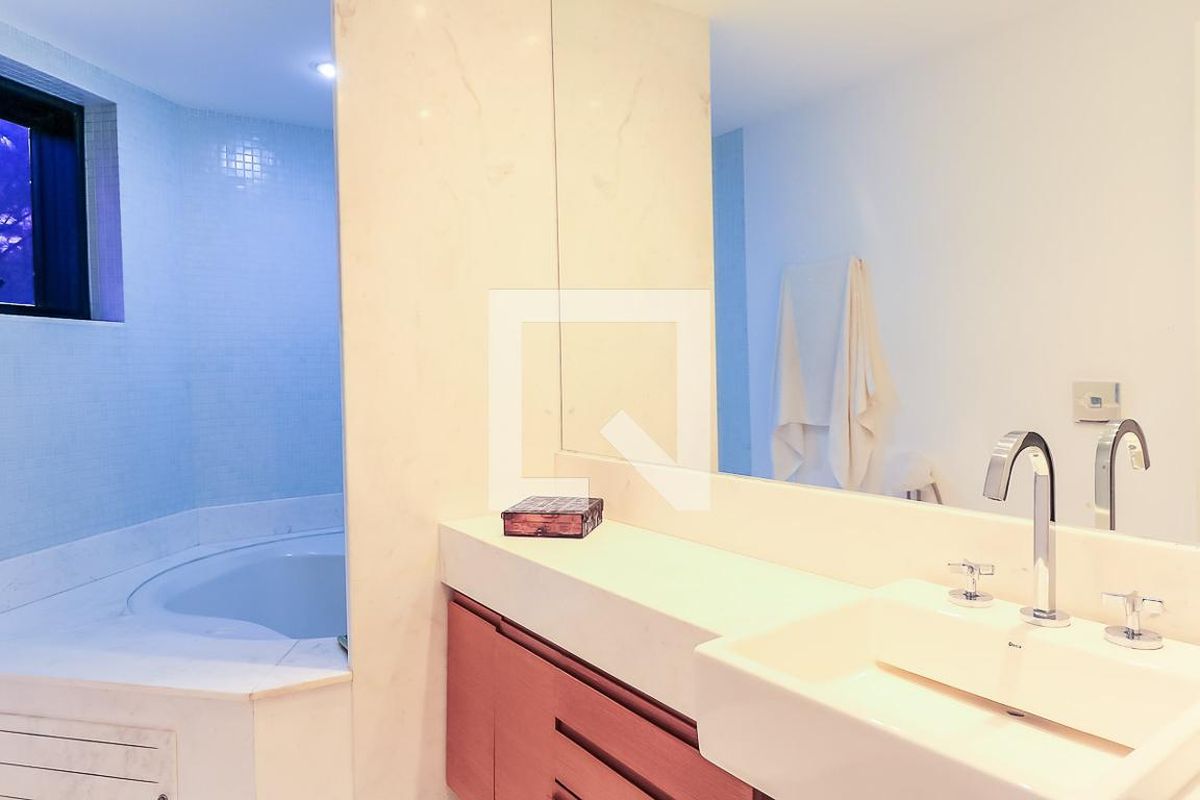 Apartamento, 3 quartos, 170 m² - Foto 58