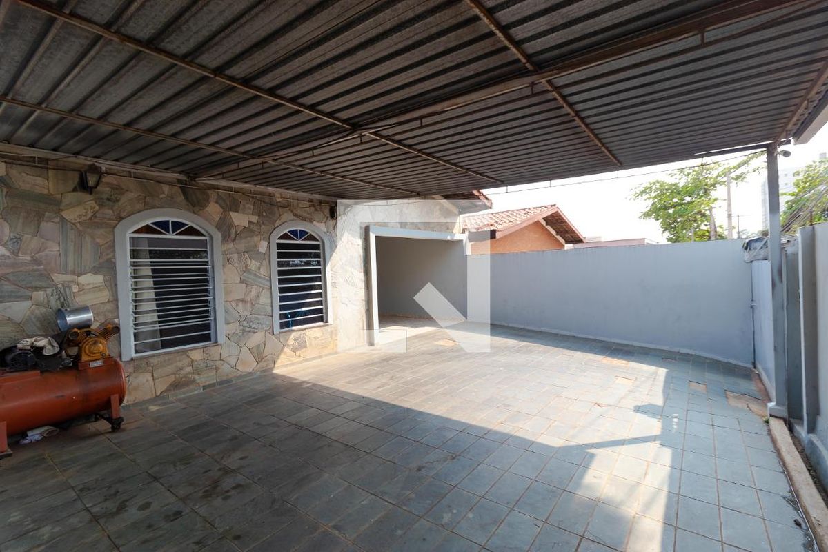 Casa à Venda - Mansões Santo Antônio, 4 Quartos,  285 m2 em , Campinas - sp | SoloBR