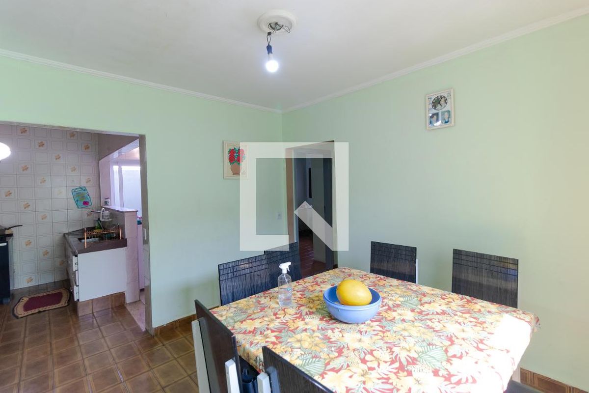 Casa à Venda - Mansões Santo Antônio, 4 Quartos,  285 m2 em , Campinas - sp | SoloBR