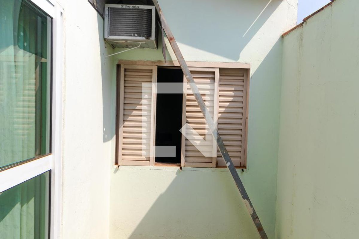 Casa à Venda - Mansões Santo Antônio, 4 Quartos,  285 m2 em , Campinas - sp | SoloBR