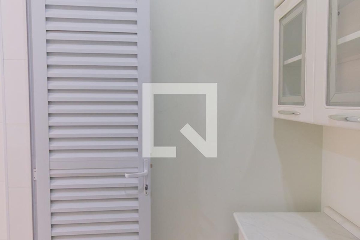 Casa à Venda - Swiss Park, 4 Quartos,  318 m2 em , Campinas - sp | SoloBR