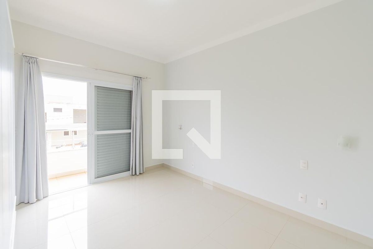 Casa à Venda - Swiss Park, 4 Quartos,  318 m2 em , Campinas - sp | SoloBR